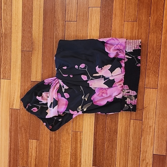 Bebe silk blouse size M - Picture 1 of 7